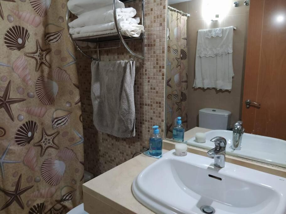 Apartmán Bajo Puerta De Alcazaba Retamar  Exteriér fotografie