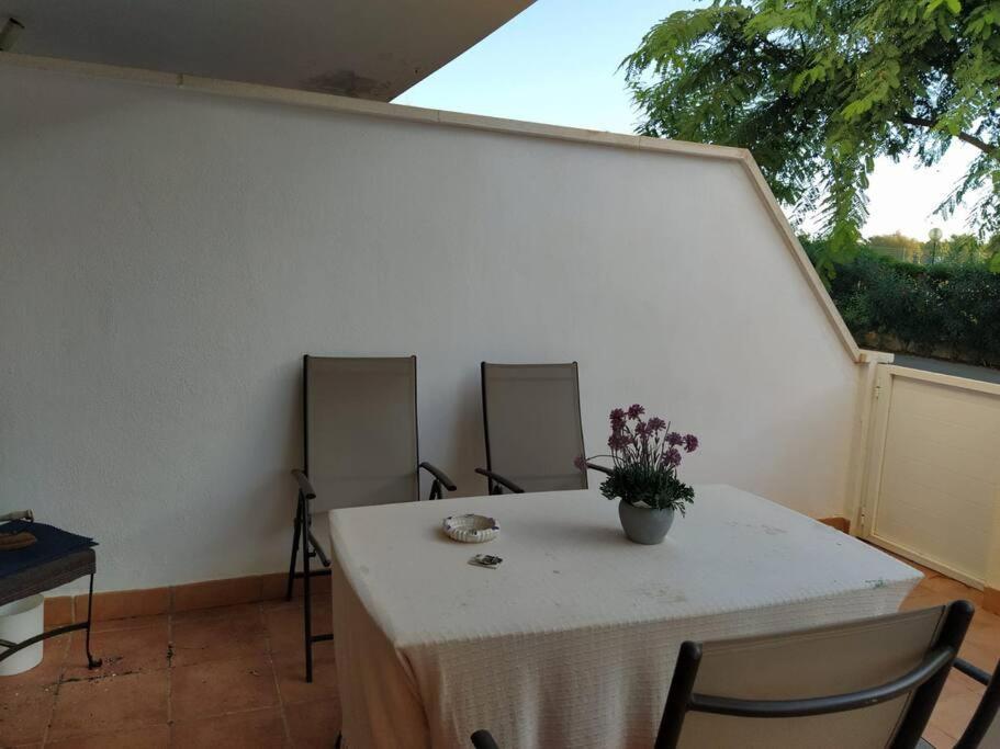 Apartmán Bajo Puerta De Alcazaba Retamar  Exteriér fotografie