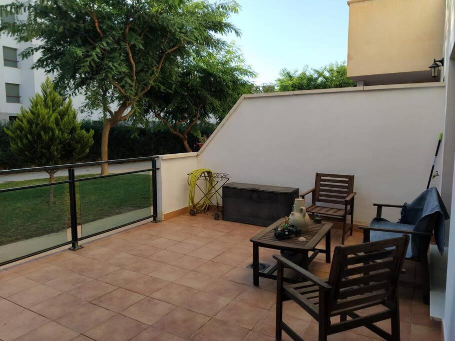 Apartmán Bajo Puerta De Alcazaba Retamar  Exteriér fotografie